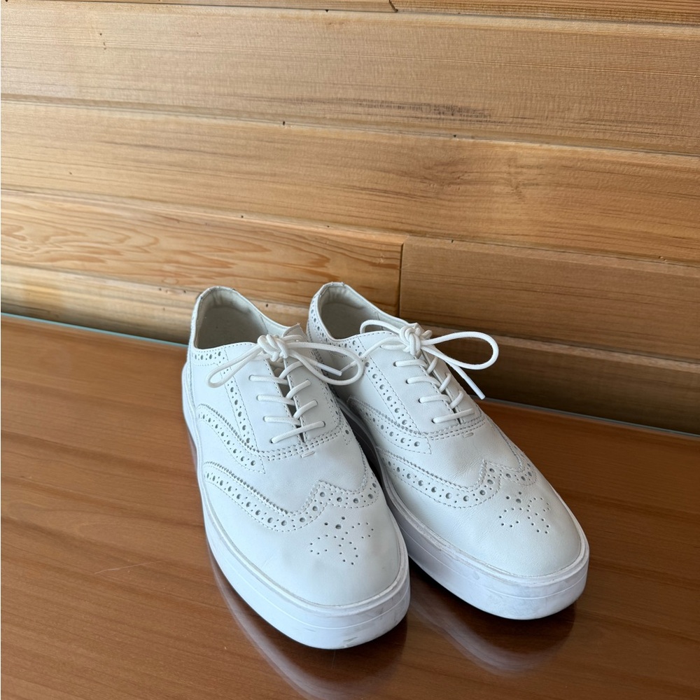 Women’s White Leather Brogue-Style Casual Sneakers